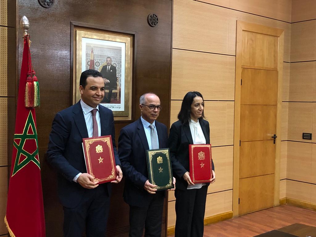 حفل توقيع اتفاقية شراكة من أجل إحداث ملاعب للقرب بالوسطين القروي والحضري بجهة كلميم وادنون