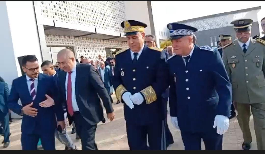 عيد الإستقلال … إدريس الروبيو عامل إقليم سيدي سليمان يترأس مراسيم تحية العلم ويشرف على توزيع معدات وتجهيزات لدعم حاملي المشاريع.