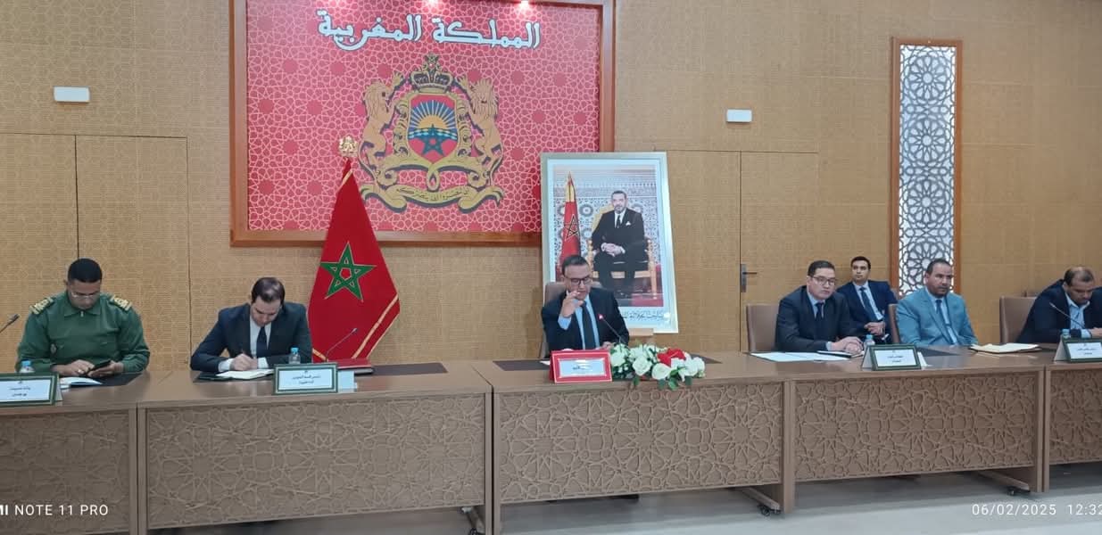 عامل إقليم بوجدور يترأس إجتماع اللجنة الإقليمية لليقظة وتتبع تموين الأسواق.