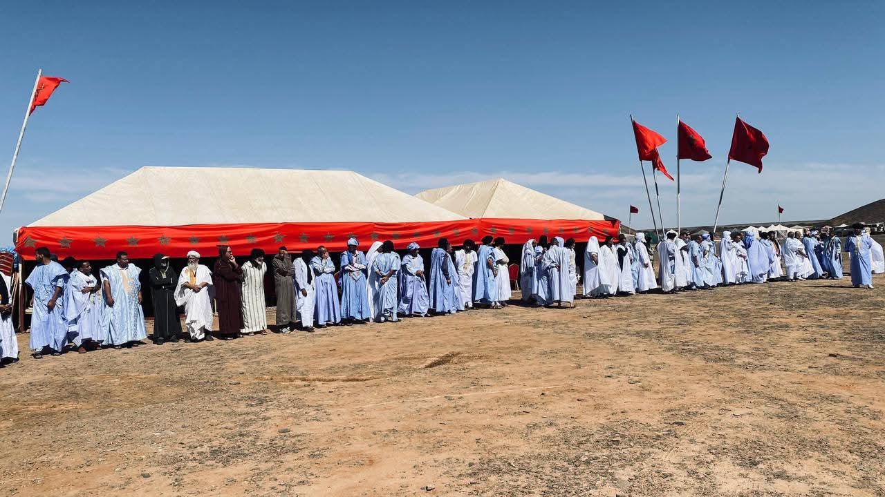 من قلب الحدود.. قبائل الصحراء تجدد البيعة وتؤكد مغربية الصحراء