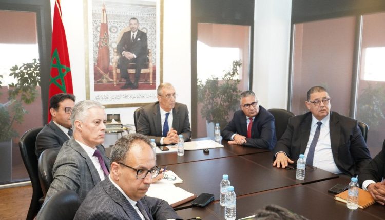 شوراق والي جهة مراكش آسفي يترأس اجتماعًا تنسيقيًا لمتابعة مشاريع البنية التحتية استعدادًا لكأس إفريقيا للأمم