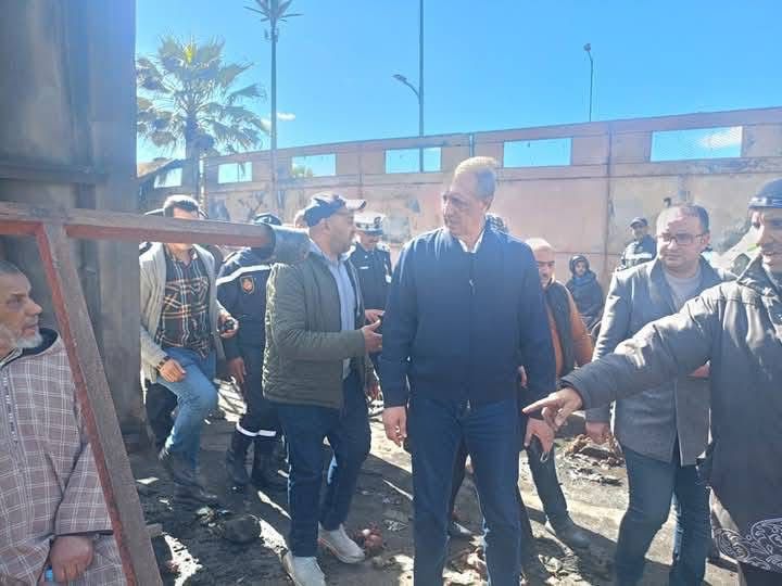 ڤيديو : الوالي شوراق يتفقد سوق الربيع بمراكش ويتواصل مع التجار المتضررين من الحريق