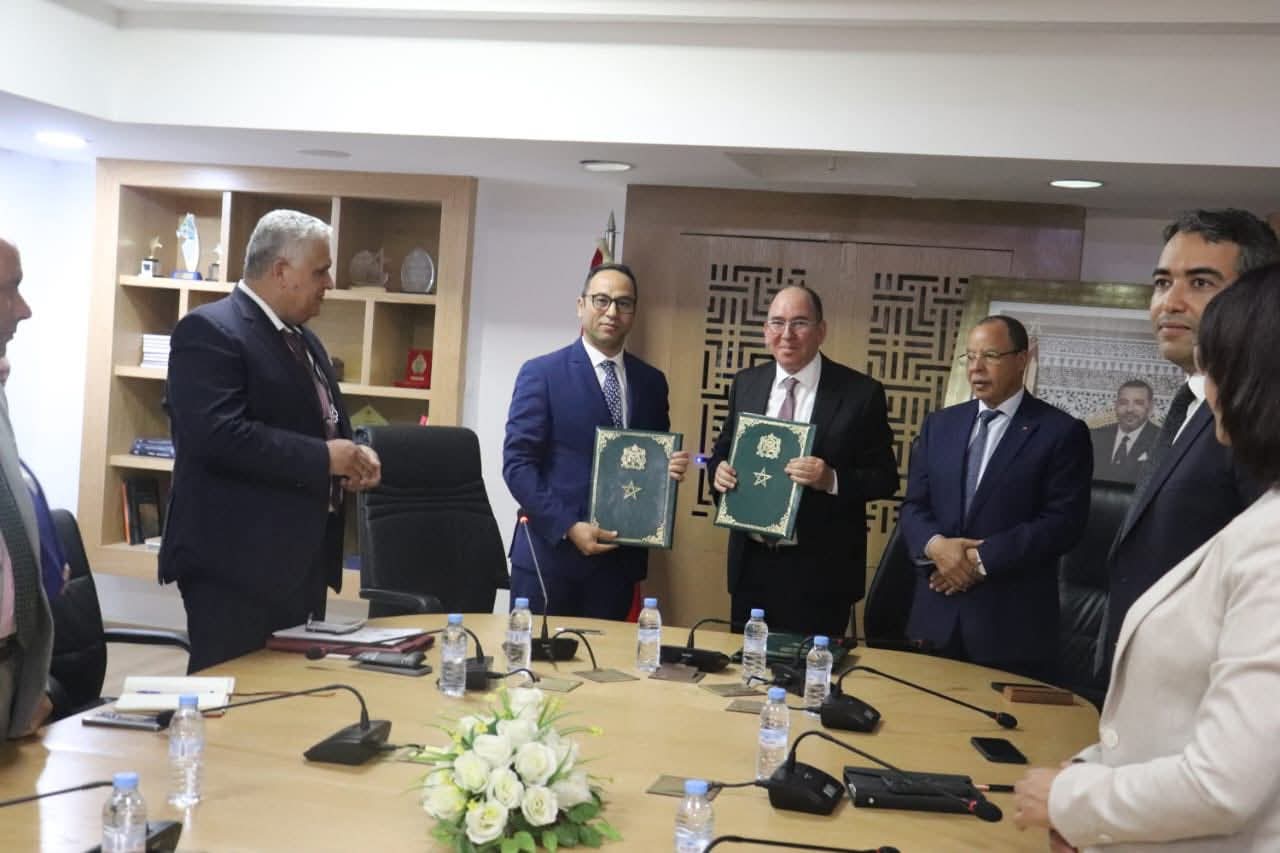 التوقيع على اتفاقية شراكة بين مؤسسة محمد السادس للأعمال الاجتماعية لموظفي الأمن الوطني ووكالة الإنعاش والتنمية الاقتصادية والاجتماعية في أقاليم الجنوب بالمملكة