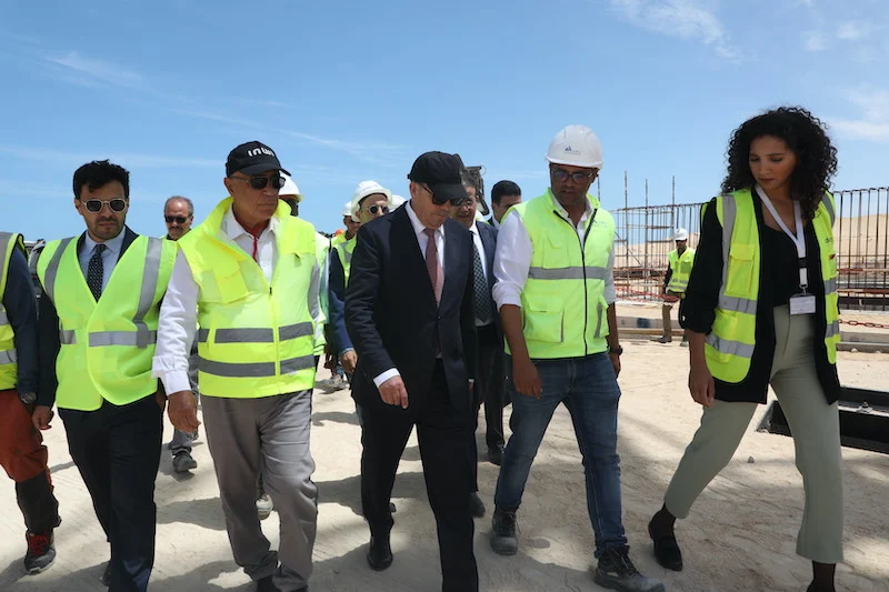 البواري : أشغال تجهيز وتهيئة محطة تحلية مياه البحر بالداخلة تبلغ نسبة 60 بالمائة