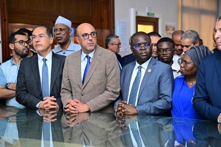 رئيس برلمان المجموعة الاقتصادية والنقدية لوسط إفريقيا “سيماك”يتفقد منشأة فوسبوكراع كمعلمة اقتصادية بأبعاد اجتماعية وبيئية