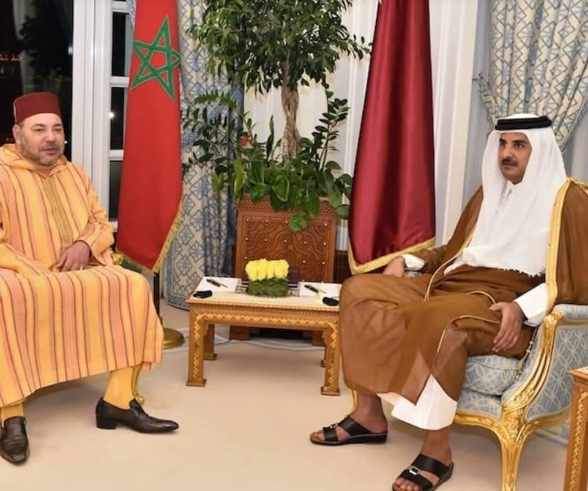 الملك محمد السادس يُجري اتصالًا مع الأمير تميم ويؤكد تضامن المغرب مع قطر