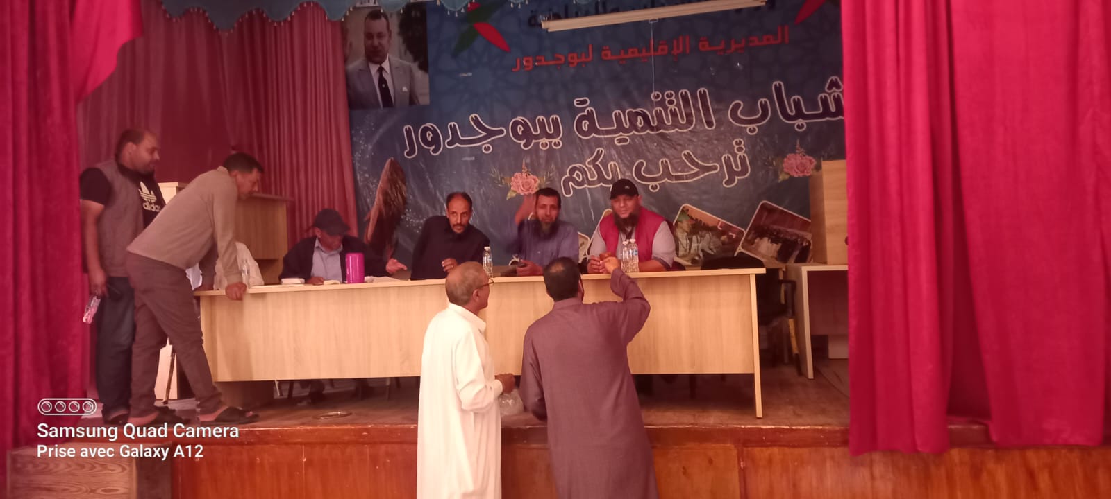 انتخاب محمد بنهر بالإجماع أمينا لقطاع سيارات الأجرة الصغيرة ببوجدور