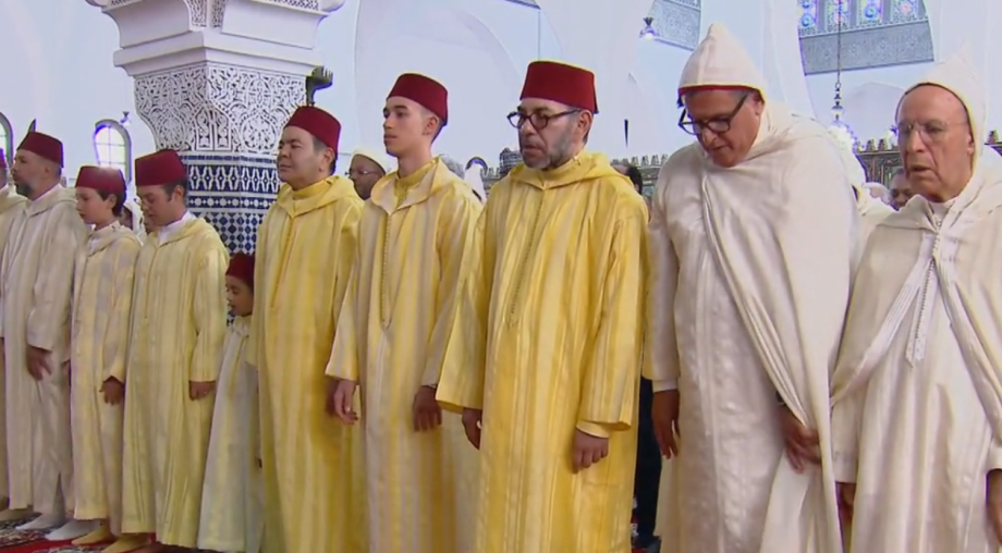 أمير المؤمنين يؤدي السبت صلاة عيد الأضحى المبارك بمسجد الحسن الثاني بمدينة تطوان