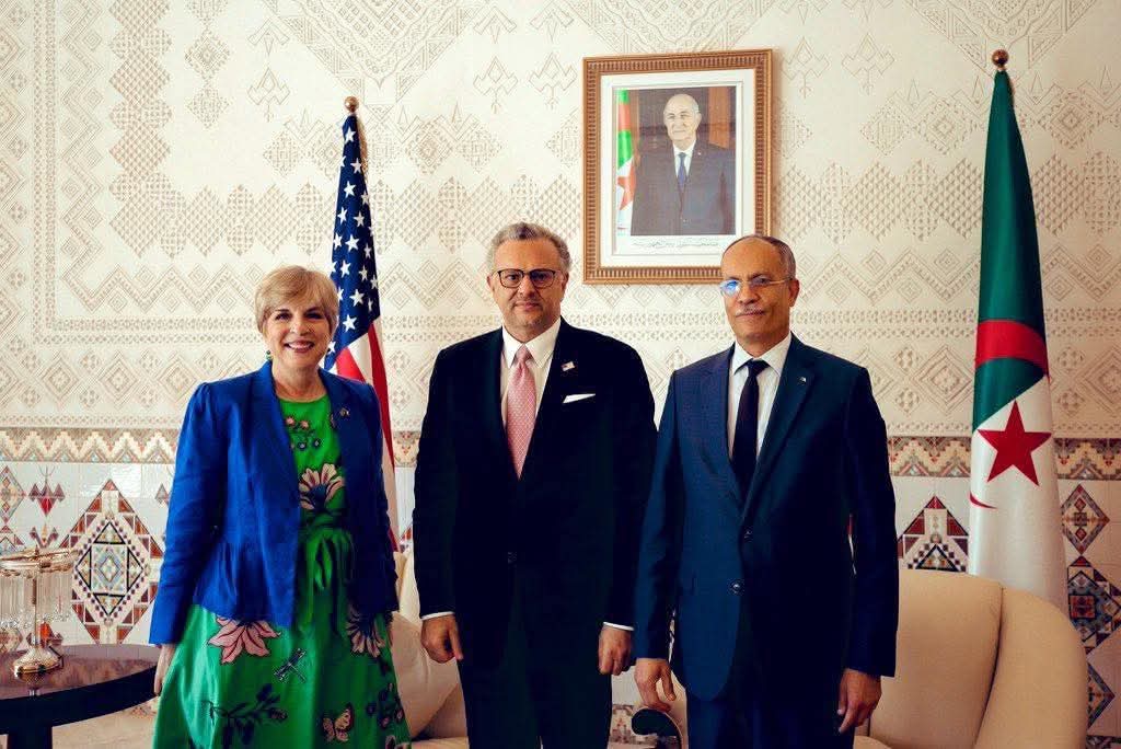 هل ترضخ الجزائر للأمر الواقع…..!!