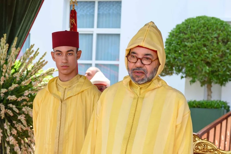 الملك محمد السادس يوجه “ضباط المنصور الذهبي” إلى الكفاءة في أداء الواجب