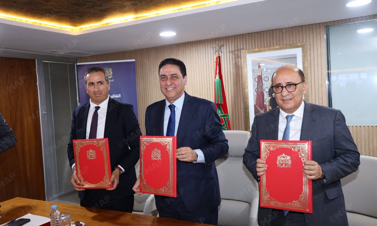 توقيع اتفاقية شراكة بين كتابة الدولة المكلفة بالتجارة الخارجية ومكتب الصرف والصندوق الوطني للضمان الاجتماعي