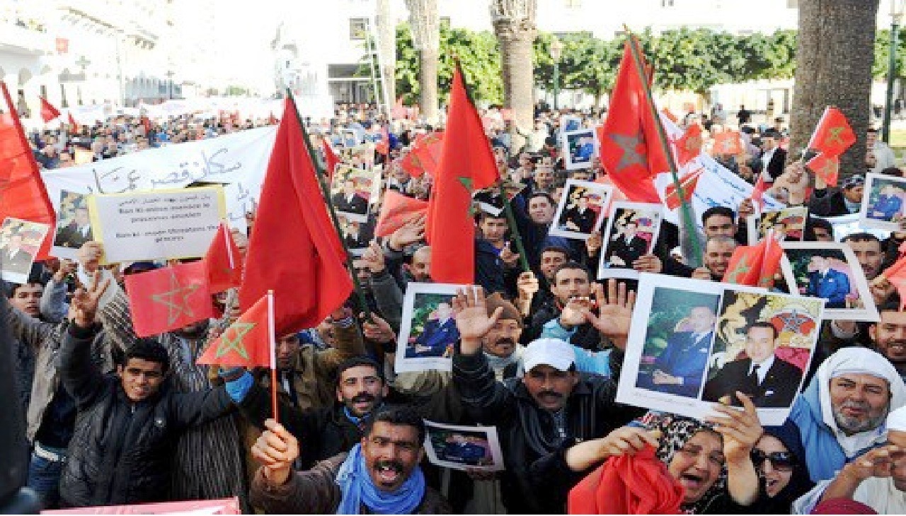 يقظة المغاربة ووعيهم العالي تحول مخططا تخريبيا إلى لحمة وطنية أبهرت العالم من جديد