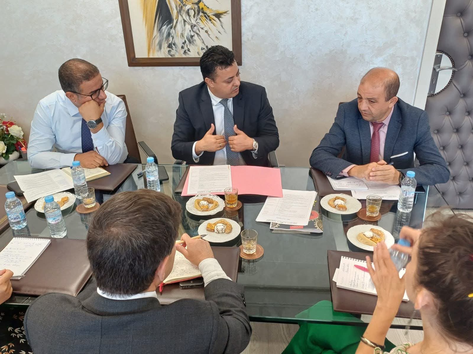 خطار المجاهدي مدير التعاون الوطني يستقبل ممثلي الوكالة الإسبانية للتعاون الدولي من أجل التنمية
