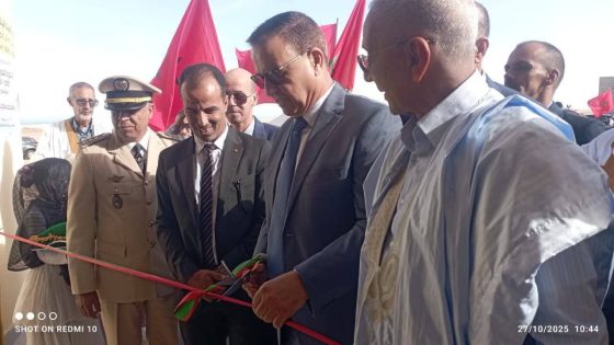 عامل إقليم بوجدور يشرف على تدشين مدرسة عبدالله ولد محمدو ،ويعطي إنطلاقة تهيئة ملعب 16 نونبر احتفالا بالذكرى 50 لعيد المسيرة الخضراء المظفرة. .