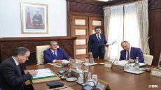 التوقيع على ملحق اتفاقية استثمارية بين المملكة المغربية ومجموعة “رونو المغرب”