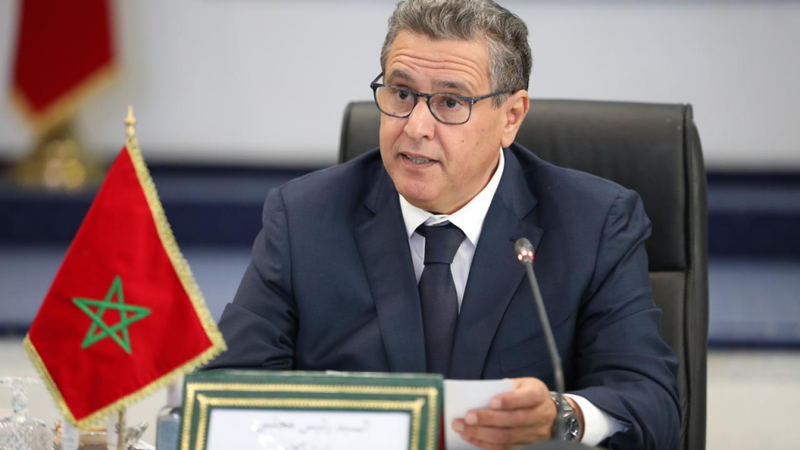 رئيس الحكومة يدعو إلى تعزيز التنسيق والتعاون بين المرافق العمومية ووسيط المملكة