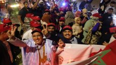 رئيس المجلس الإقليمي للداخلة يقود مسيرة شعبية احتفالاً بالقرار الأممي الداعم للحكم الذاتي