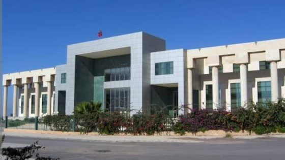 هل تُفتح الحدود أمام متهم بشيكات بـ600 مليون رغم استمرار التحقيق بمحكمة إنزكان؟