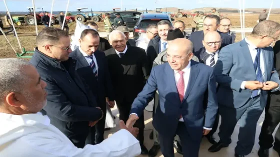 أحمد البواري وزير الفلاحة والصيد البحري والتنمية القروية والمياه والغابات شخصية 2025 ، جسد سياسة القرب والتنمية القروية الميدانية.