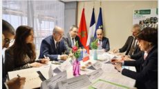 الوزير البواري يجري مباحثات مع وزيرة الفلاحة الفرنسية.