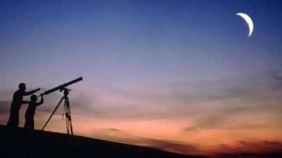 السعودية تعلن يوم الجمعة عيد الفطر.