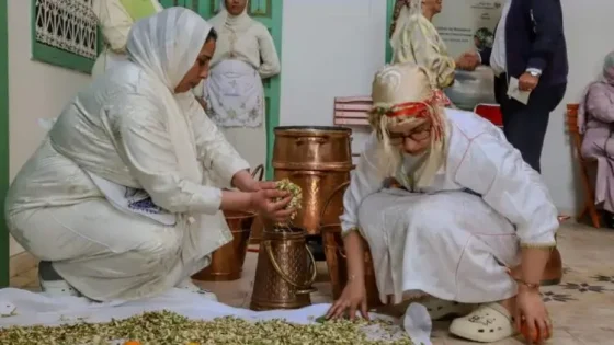 مراكش تحتضن الدورة 14 لموسم تقطير ماء الزهر