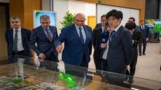 الجرف الأصفر: وزير الزراعة والغابات والصيد البحري بـاليابان يزور المجمع الشريف للفوسفاط