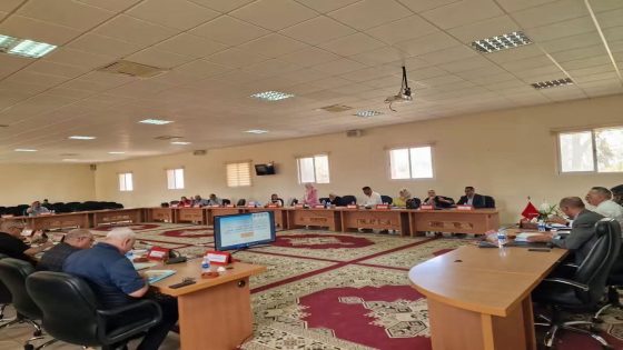 المجلس الجماعي لتيزنيت يصادق بالإجماع على جميع نقط الجلسة الأولى من دورة أكتوبر